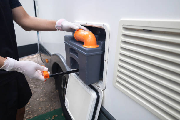 Portable bathroom rental in Bowling Green, MO